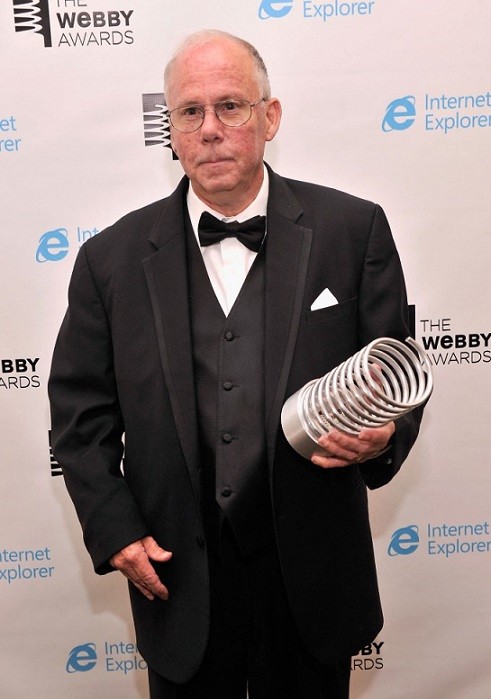 Умер создатель формата изображений GIF Стивен Уилхайт