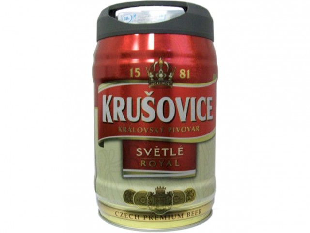 Что внутри пятилитровой банки из под пива крушовица?