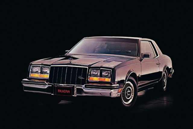 Buick GNX: аэродинамика кирпича, пятиместный салон и динамика Ferrari F40