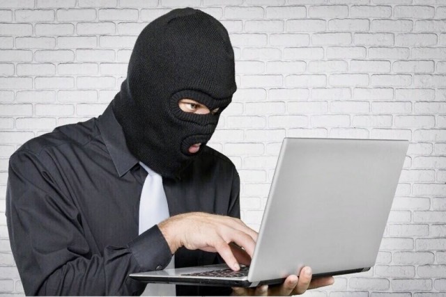 Комитет Госдумы рекомендовал принять в I чтении второй пакет мер против интернет-мошенников.