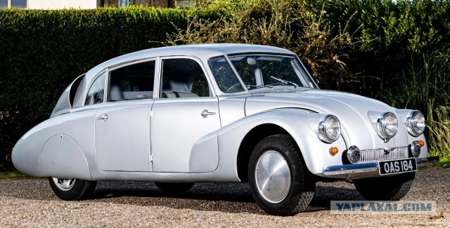 Tucker 48: фара, которая смотрит в поворот
