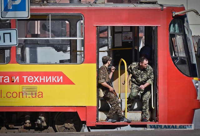 01.07.2014 центр Донецка, вежливые люди