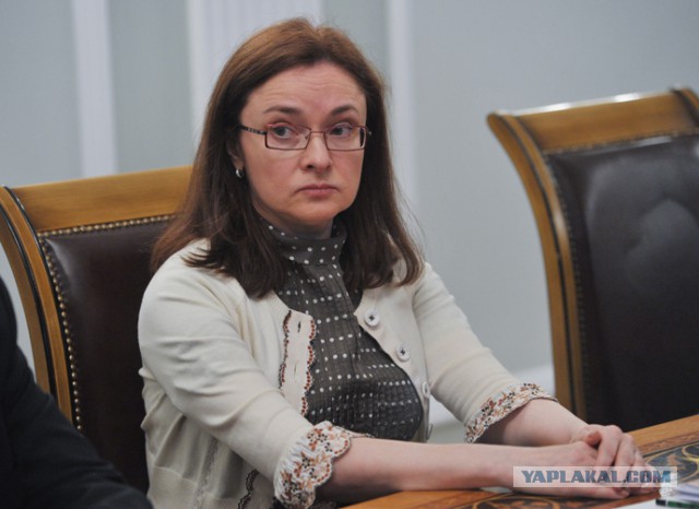 А вы отдаете жене (мужу) всю зарплату?