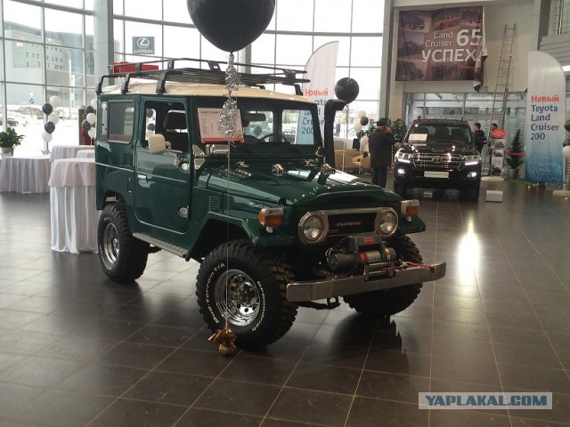 Почему в Японии такие старые такси?