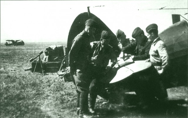 Истребители Н. Н. Поликарпова: И-15, И-15бис, И-153