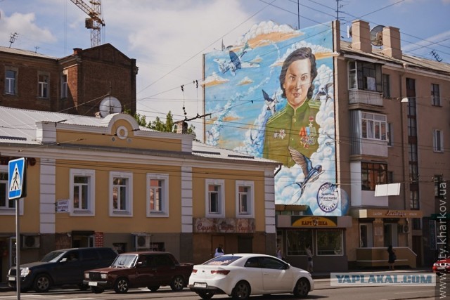 Под Харьковом упал и загорелся самолёт