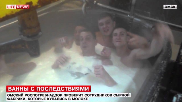 Российские сыровары, продающие свой сыр на 25-50% дороже аналогичного импортного, жалуются на свою жизнь и обосновывают цены