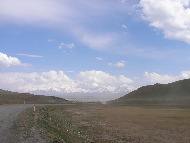 В горах Памира