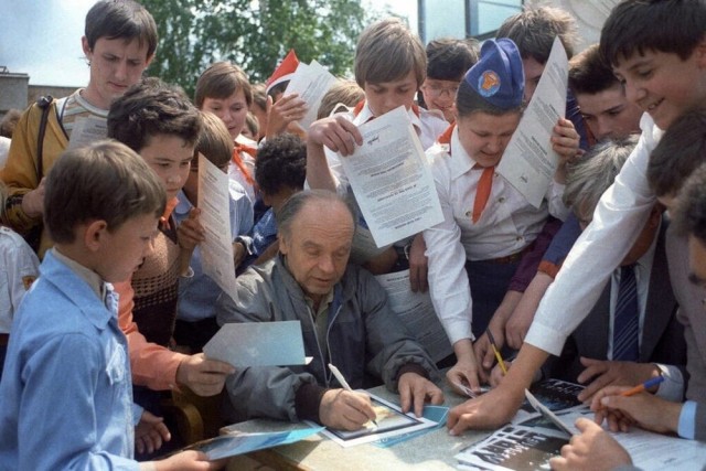 Интересные снимки известных людей