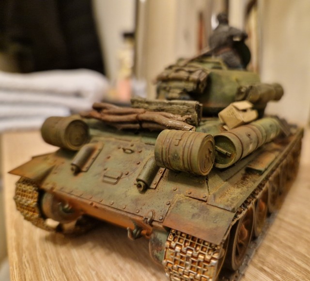 Рукожопства пост. Т34-85 "Скоро снова в бой". Какой-то фронт 1944 год