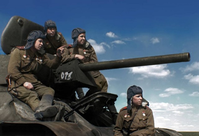 1943 год в фотографиях