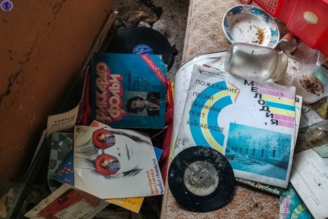 Нашли в Дальневосточном лесу заброшенную топографическую базу
