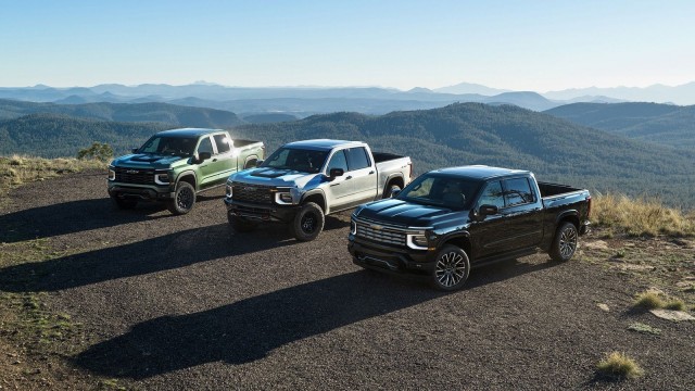 Дебютировал пикап Chevrolet Silverado: новый двигатель V8 мощностью 426 л.с., 10-ступенчатый автомат