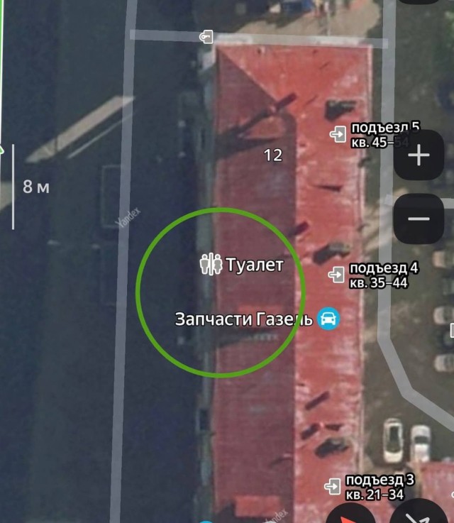В Москве обнаружили магический туалет, в котором стоят 10 мужиков