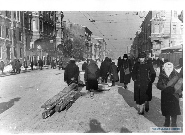 Блокадный Ленинград 1943 год