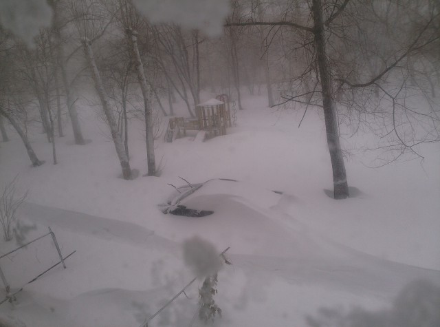Ещё немного заваленного снегом Хабаровска