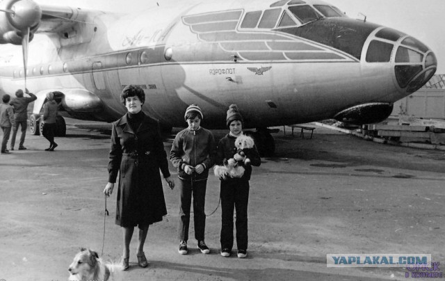 Дарите детям самолёты!