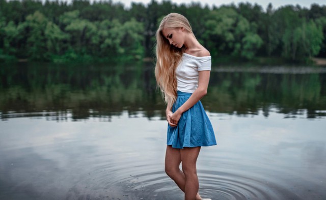 Девушки в коротких юбках