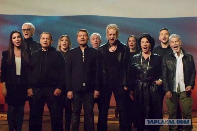 Рома Зверь выступил для бойцов СВО в Донбассе