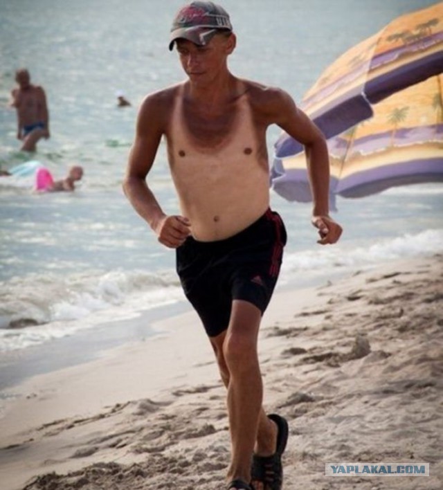 А Обама-то не настоящий!