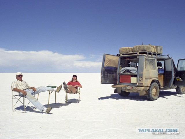 Немец проехал на Gelandewagen весь мир.