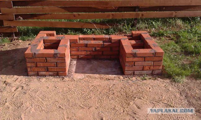Мангал кирпичный
