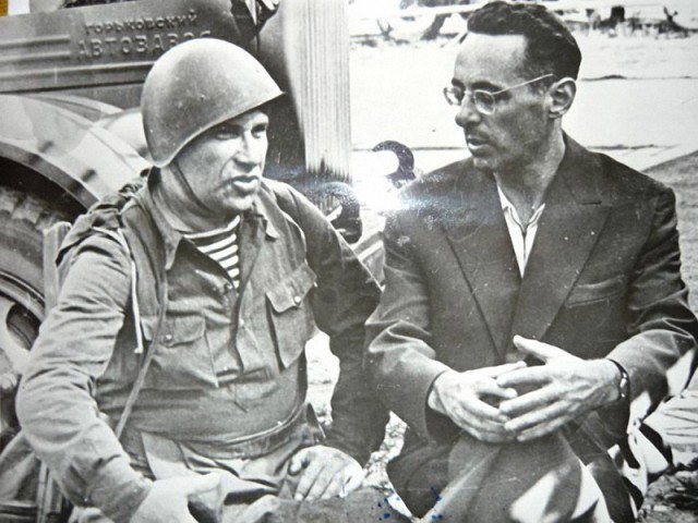 32 фотографии со съёмочных площадок