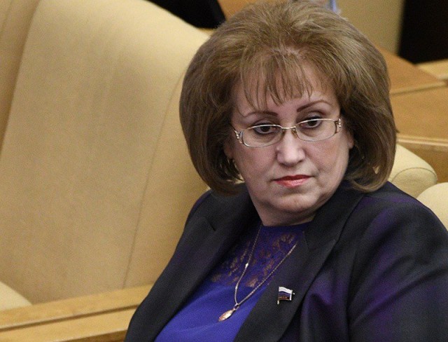 Не остается ничего: депутат Госдумы пожаловалась на низкую зарплату
