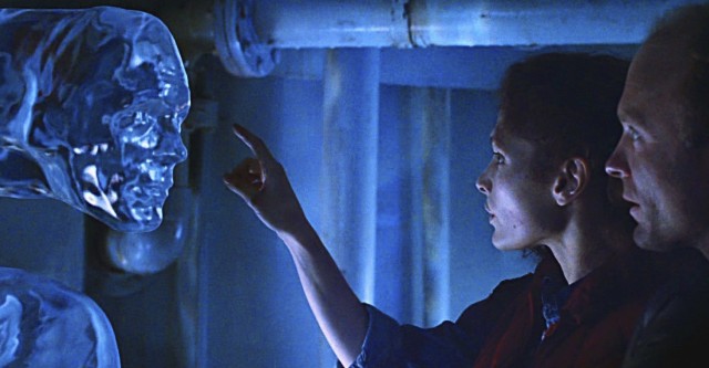 Сотрудница NOAA: "В океане живут высокоразвитые гуманоидные существа"