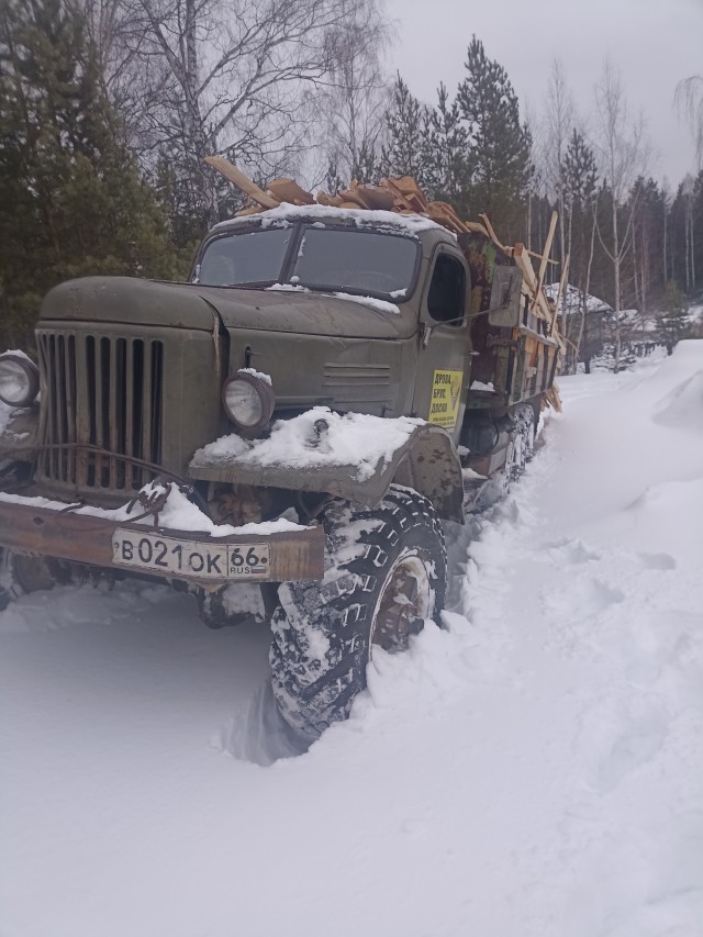 Этот зарубежный тип где-то откопал ЗИЛ-157