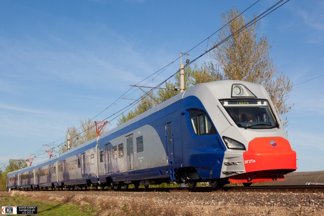 Электровоз ЭП20 на скорости 190 км/ч