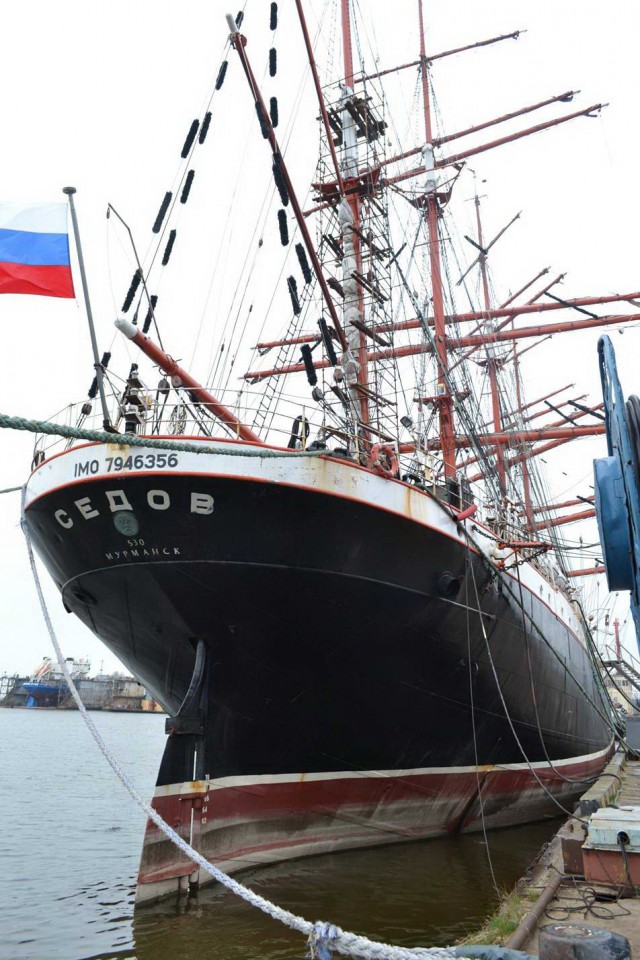 Вот о чём надо снимать кино: подвиг российского парусника "Крузенштерн" в 2000 году