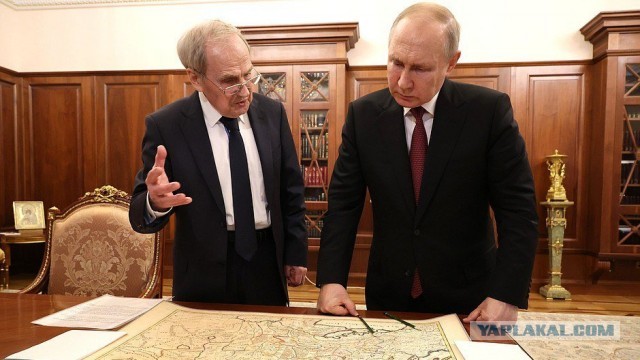 Ушаков подтвердил, что встреча Путина и Трампа пройдет 15 августа на Аляске