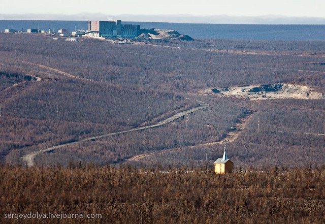 Алмазные карьеры Айхала