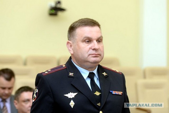 Московского гаишника заставили писать объяснительную, – он остановил замглавы полиции Москвы, объезжавшего пробку по встречке