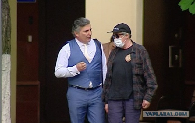 Ефремов объяснил похмельем признание вины в смертельном ДТП
