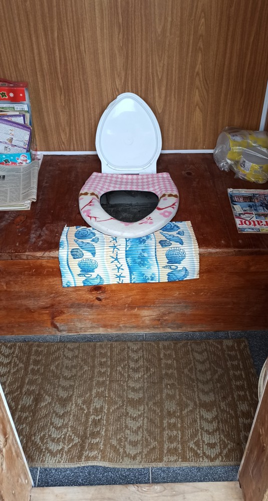 Психанул. Дачный сортир «king size»