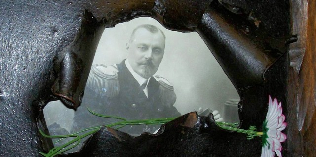 Крейсер «Аврора» в Маниле после Цусимского боя.1905 год