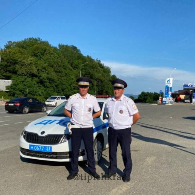 В Туапсинском районе госавтоинспекторы экстренно доставили в больницу грудного ребенка, находящегося в бессознательном состоянии