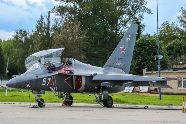 "Антонов" представил военно-транспортный самолет Ан-178-100Р