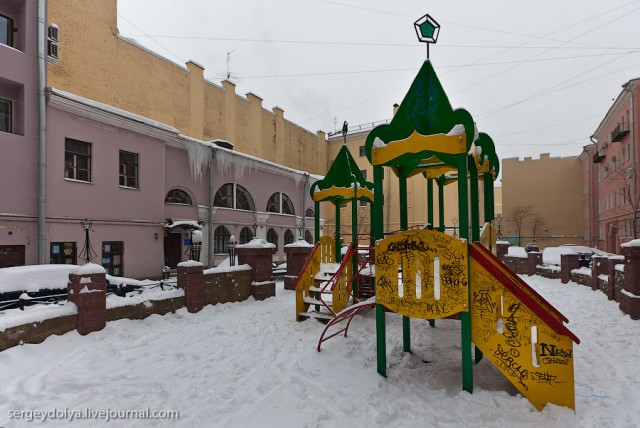 Кулюторная столица. Питер. Дворики.