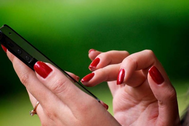 «Дональд Трамп» и «Илон Маск» уговорили минчанку принять подарок на несколько десятков миллионов долларов