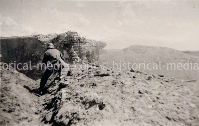 Штурм Струмиловского укрепрайона 22 июня 1941 года на фото из немецкого альбома