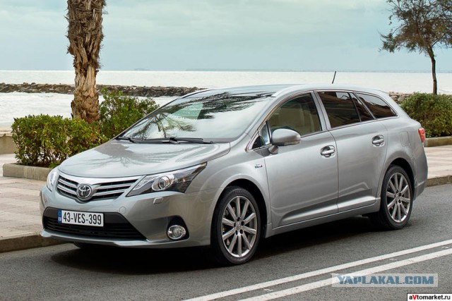 Интерьер универсала Lada Vesta SW рассекретили до премьеры