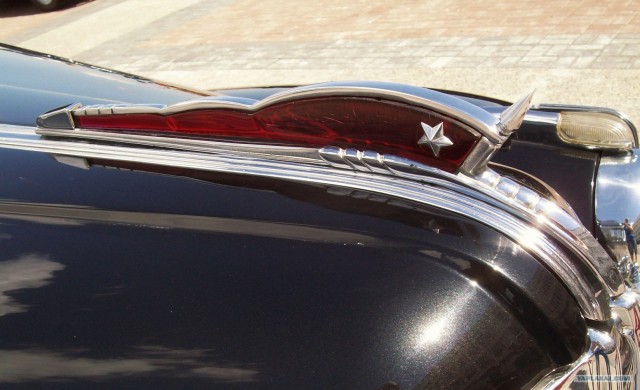 Выставка ретро автомобилей