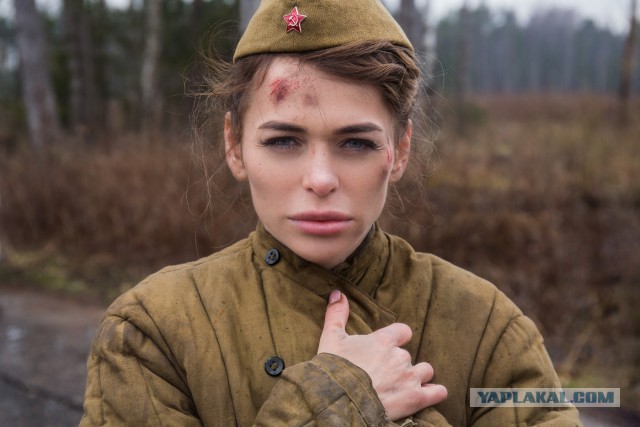 Как-то летом на рассвете Заглянул в соседний сад (с)
