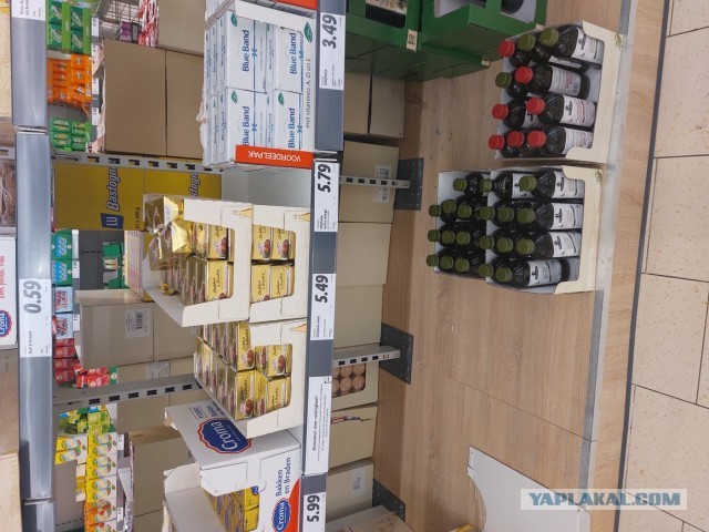 Таблички в голландском супермаркете
