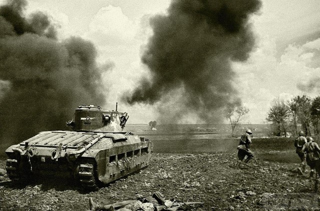 Фотографии связанных с историей Красной и Советской Армии.