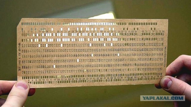 В 1992 году Sony объединила дискету с компакт-диском: мини-диск должен был заменить кассеты