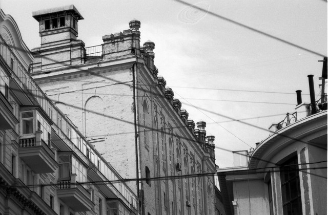 Старые объективы фотали, пока я кнопку нажимал